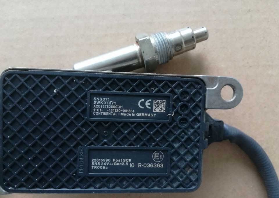 Sensor për Kamioni CZUJNIK NOX VOLVO 22315990: foto 1