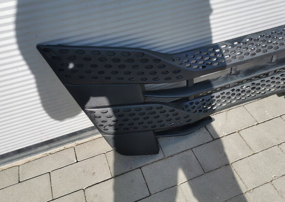 GRILL ATRAPA IVECO STRALIS S WAY 5802401392 - Grilë për Kamioni: foto 2 GRILL ATRAPA IVECO STRALIS S WAY 5802401392 - Grilë për Kamioni: foto 2