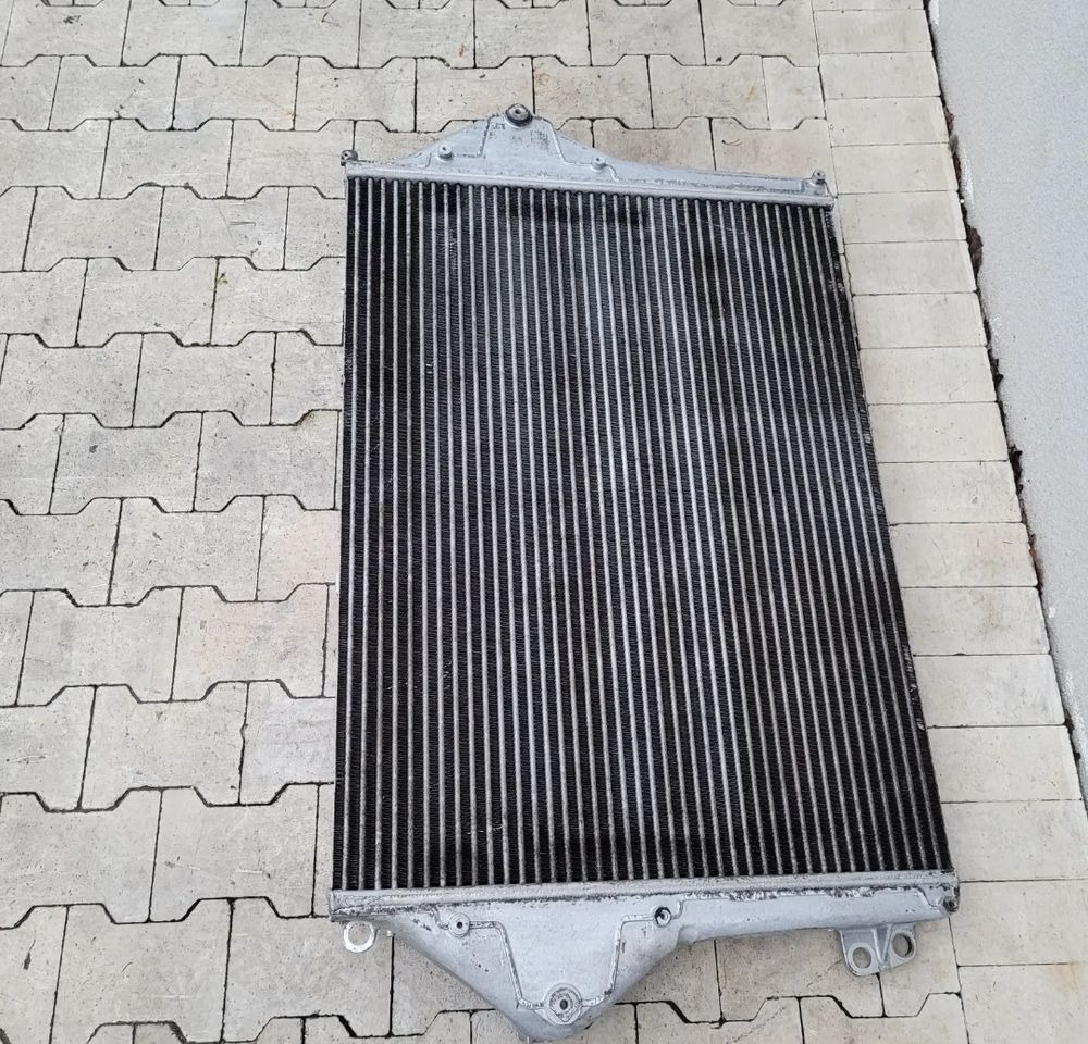 INTERCOOLER SCANIA R S NGT OM 82316694 - Ftohësi i ndërmjetëm për Kamioni: foto 2 INTERCOOLER SCANIA R S NGT OM 82316694 - Ftohësi i ndërmjetëm për Kamioni: foto 2