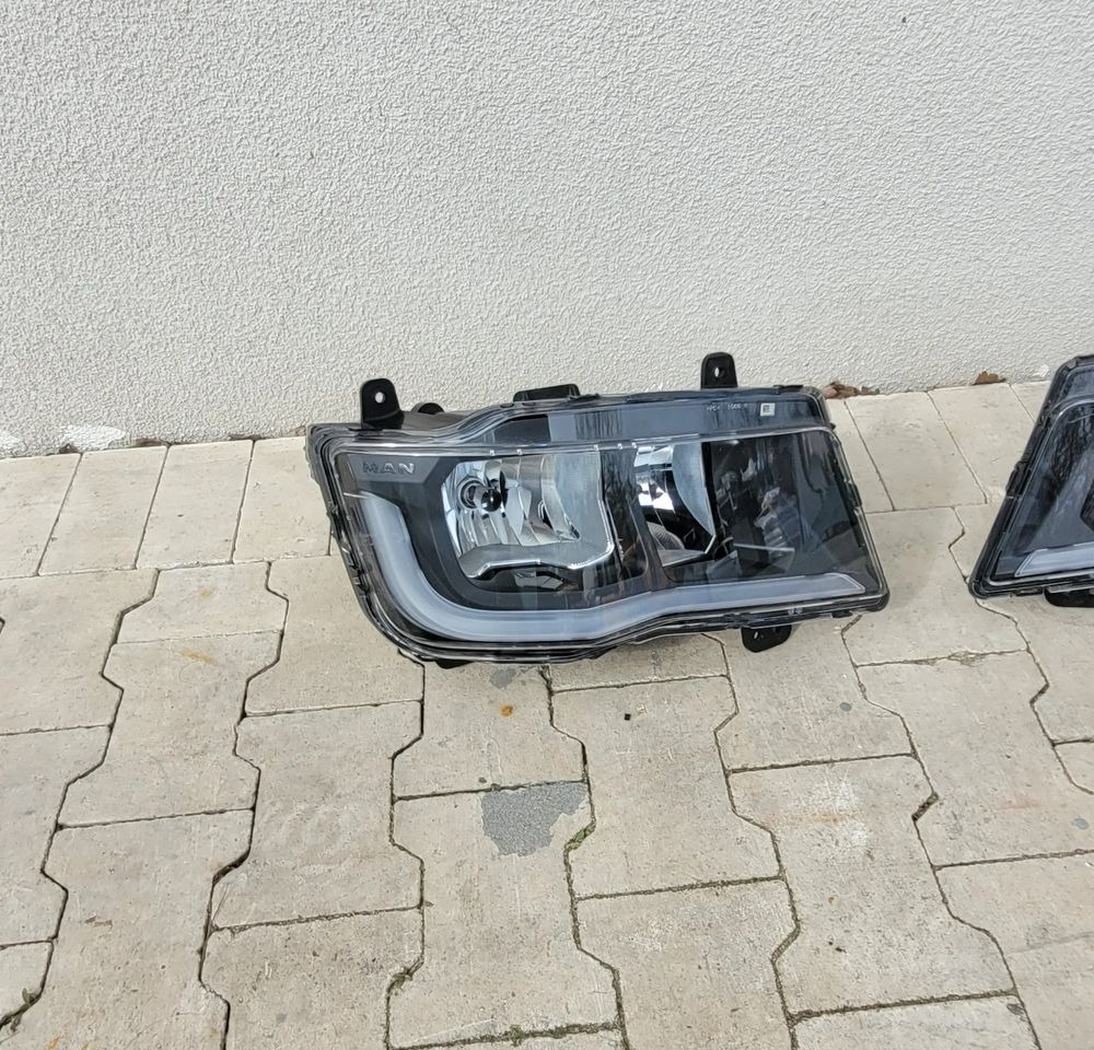 LAMPY MAN TG3 TGL TGM NM. ORYGINAŁ - Dritat/ Ndriçimi për Kamioni: foto 3 LAMPY MAN TG3 TGL TGM NM. ORYGINAŁ - Dritat/ Ndriçimi për Kamioni: foto 3
