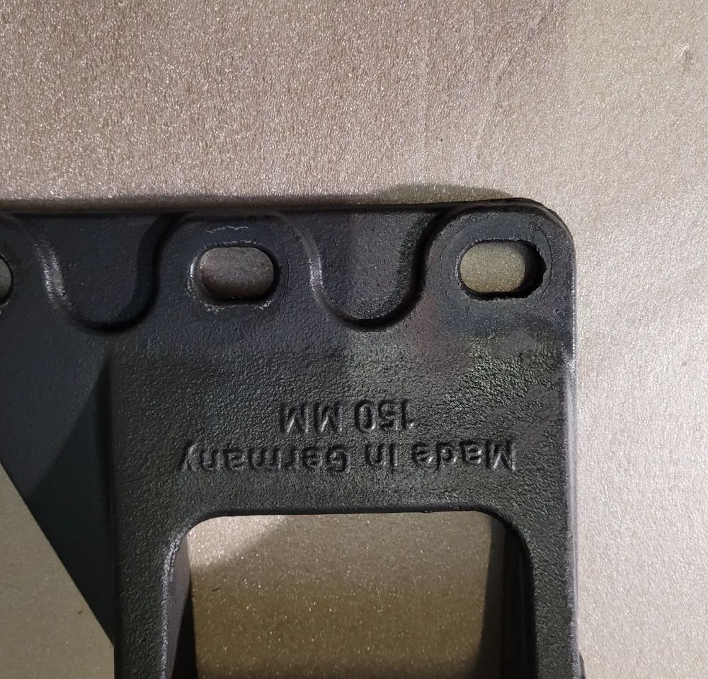 ŁAPY JOST MOCOWANIE SIODŁA 150MM - Bashkues i rrotës së pestë për Kamioni: foto 3 ŁAPY JOST MOCOWANIE SIODŁA 150MM - Bashkues i rrotës së pestë për Kamioni: foto 3