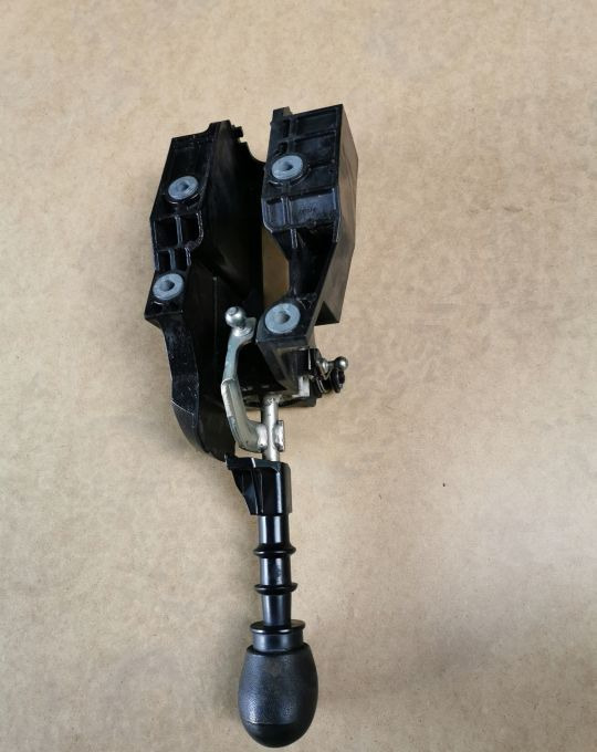 LEWAREK BIEGÓW WYBIERAK IVECO DAILY 6B. - Leva e marsheve për Kamioncine: foto 3 LEWAREK BIEGÓW WYBIERAK IVECO DAILY 6B. - Leva e marsheve për Kamioncine: foto 3