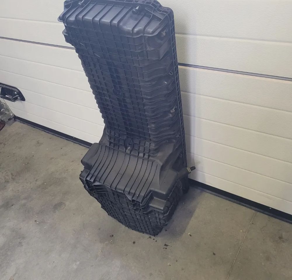 MISKA OLEJOWA MERCEDES ACTROS MP4 A470 010 34 13 - Banjë vaji për Kamioni: foto 3 MISKA OLEJOWA MERCEDES ACTROS MP4 A470 010 34 13 - Banjë vaji për Kamioni: foto 3