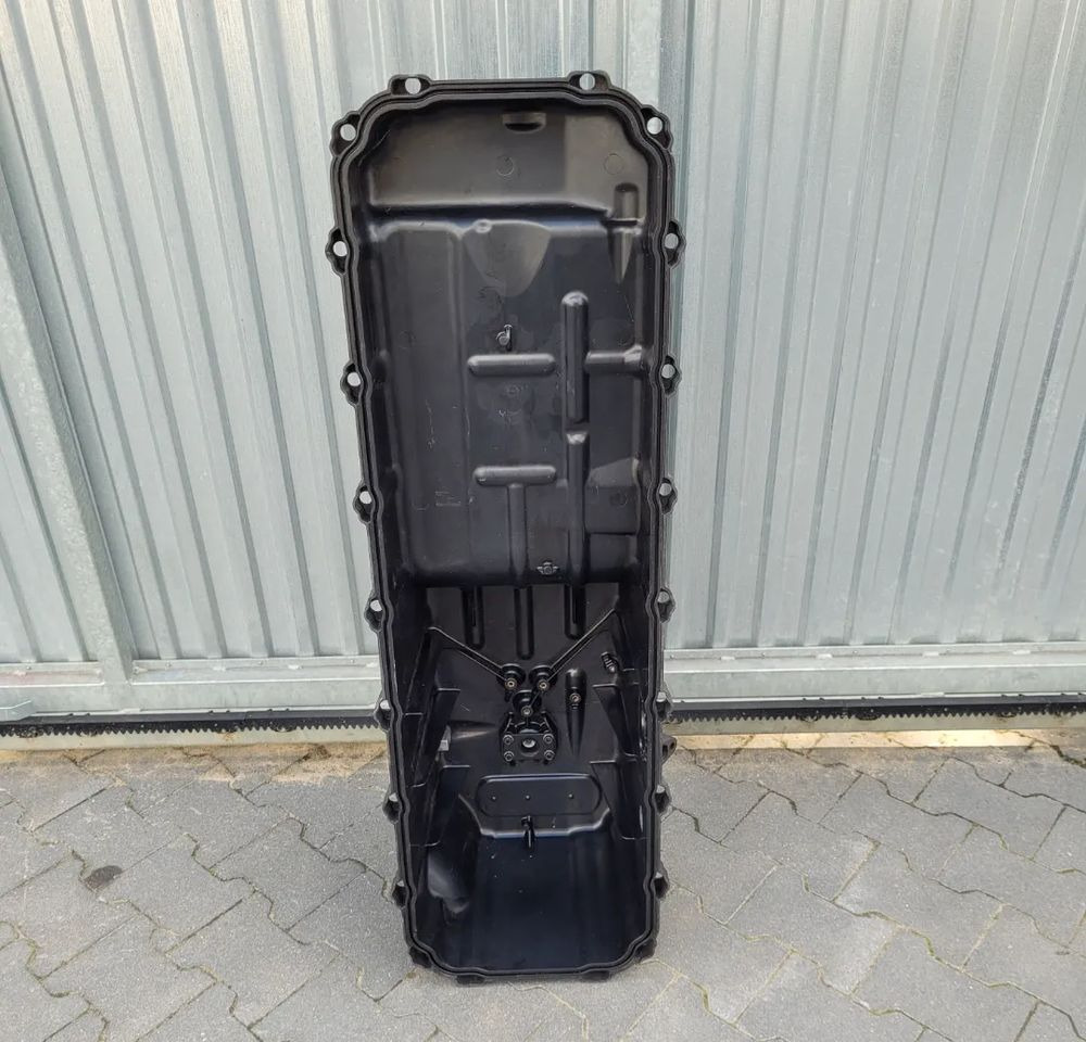 MISKA OLEJOWA RENAULT GAMA VOLVO FH 13 LITRÓW - Banjë vaji për Kamioni: foto 4 MISKA OLEJOWA RENAULT GAMA VOLVO FH 13 LITRÓW - Banjë vaji për Kamioni: foto 4