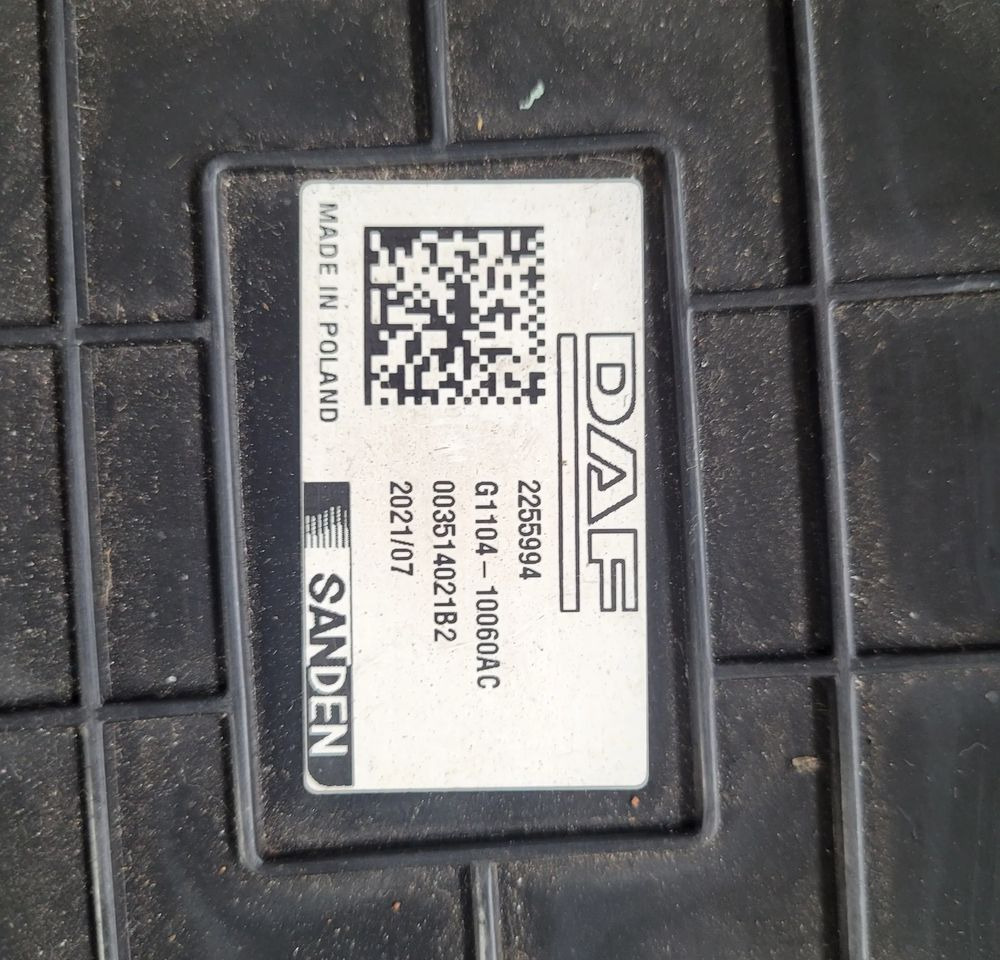 NAGRZEWNICA DAF XF LIFT ORYGINAŁ 2255994 2187022 SPRAWNA CHWALIM116 - Ngrohja/ Ventilimi për Kamioni: foto 4 NAGRZEWNICA DAF XF LIFT ORYGINAŁ 2255994 2187022 SPRAWNA CHWALIM116 - Ngrohja/ Ventilimi për Kamioni: foto 4
