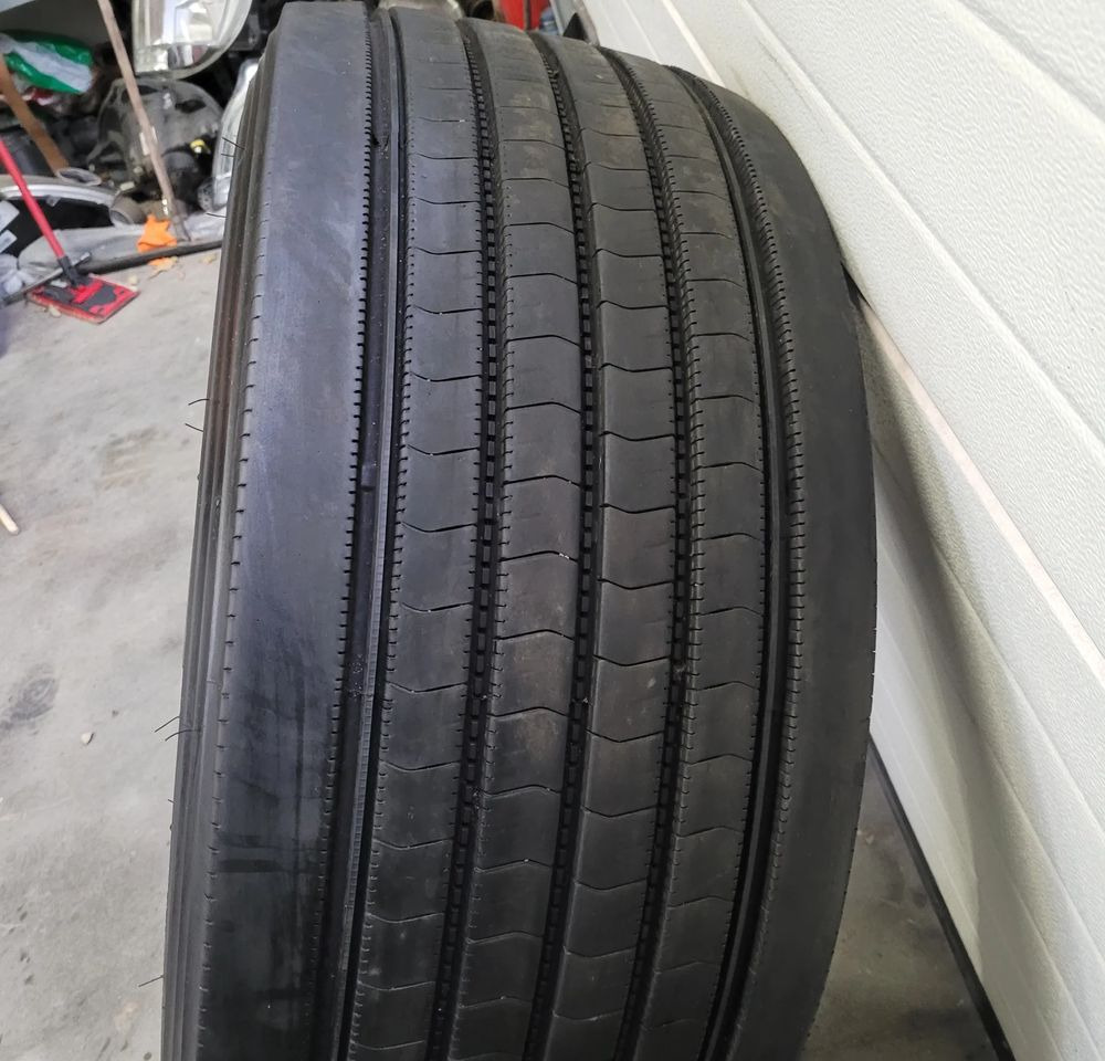 OPONA BRIDGESTONE R249 ECOPIA 385/55R22.5 - Trupi dhe të jashtme: foto 2 OPONA BRIDGESTONE R249 ECOPIA 385/55R22.5 - Trupi dhe të jashtme: foto 2
