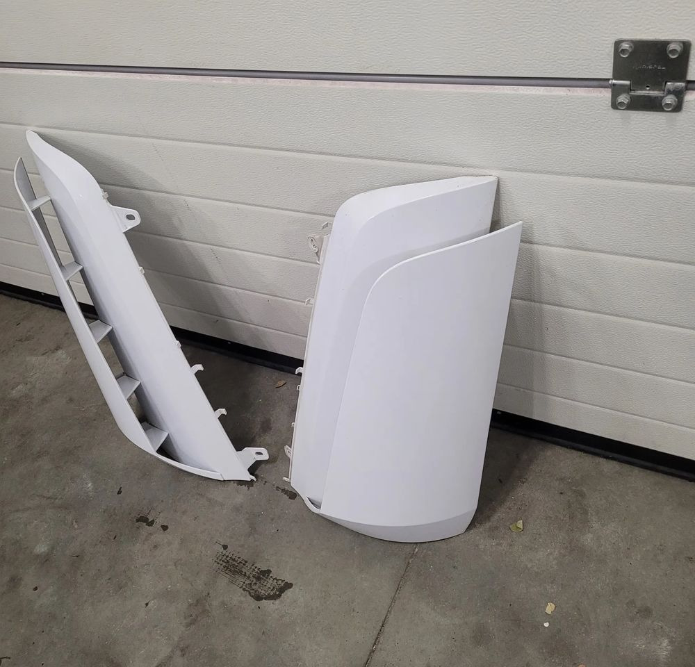 POLIK OWIEWKA MERCEDES ACTROS MP4 MP5 ORYGINAŁ RH/LH - Trupi dhe të jashtme për Kamioni: foto 2 POLIK OWIEWKA MERCEDES ACTROS MP4 MP5 ORYGINAŁ RH/LH - Trupi dhe të jashtme për Kamioni: foto 2