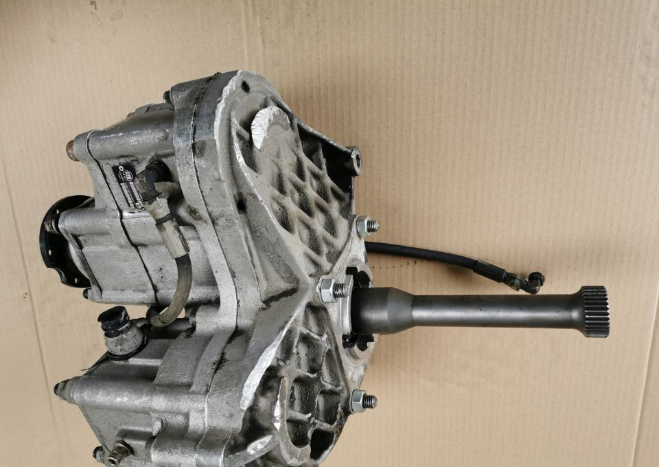 PRZYSTAWKA PTO MERCEDES ACTROS PZB 11098818 - Transmisioni për Kamioni: foto 2 PRZYSTAWKA PTO MERCEDES ACTROS PZB 11098818 - Transmisioni për Kamioni: foto 2