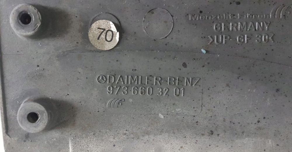 STOPNICA WŁAZ MERCEDES ATEGO wysoka LH ORYGINAŁ - Kushinetë mbështetëse për Kamioni: foto 3 STOPNICA WŁAZ MERCEDES ATEGO wysoka LH ORYGINAŁ - Kushinetë mbështetëse për Kamioni: foto 3