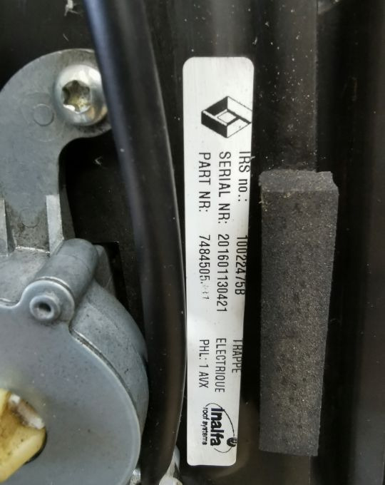 SZYBERDACH RENAULT RANGE T GAMA - Trupi dhe të jashtme për Kamioni: foto 4 SZYBERDACH RENAULT RANGE T GAMA - Trupi dhe të jashtme për Kamioni: foto 4