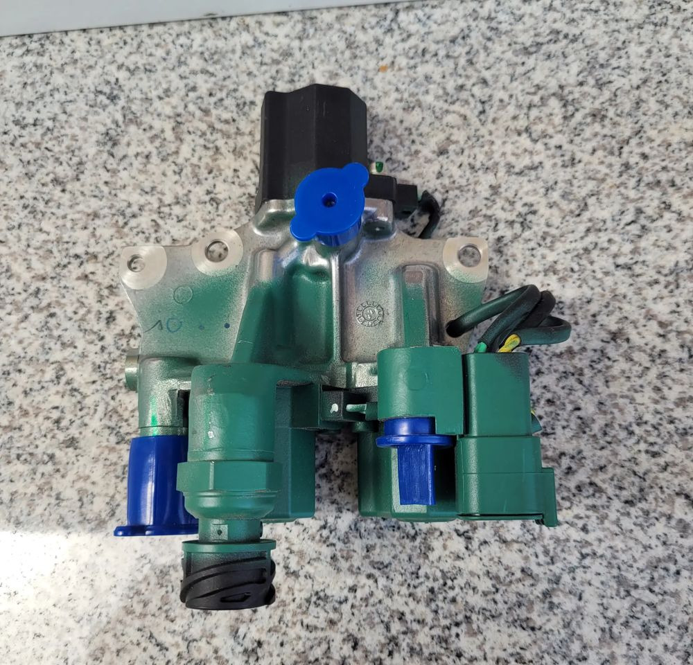 WTRYSK PALIWA VOLVO FH4 FH5 NM. P23683969 CHWALIM116 - Sistemi i karburantit për Kamioni: foto 1 WTRYSK PALIWA VOLVO FH4 FH5 NM. P23683969 CHWALIM116 - Sistemi i karburantit për Kamioni: foto 1