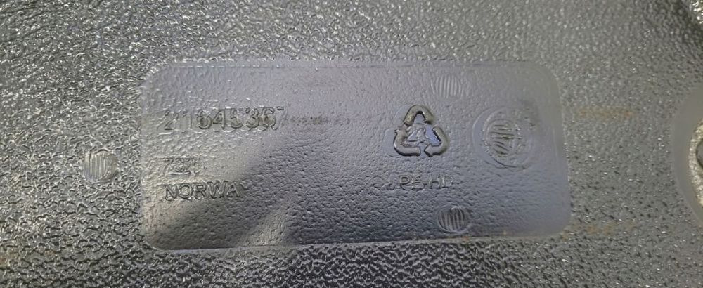 ZBIORNIK AD BLUE VOLVO FH4 21645367 - Serbatori AdBlue për Kamioni: foto 3 ZBIORNIK AD BLUE VOLVO FH4 21645367 - Serbatori AdBlue për Kamioni: foto 3