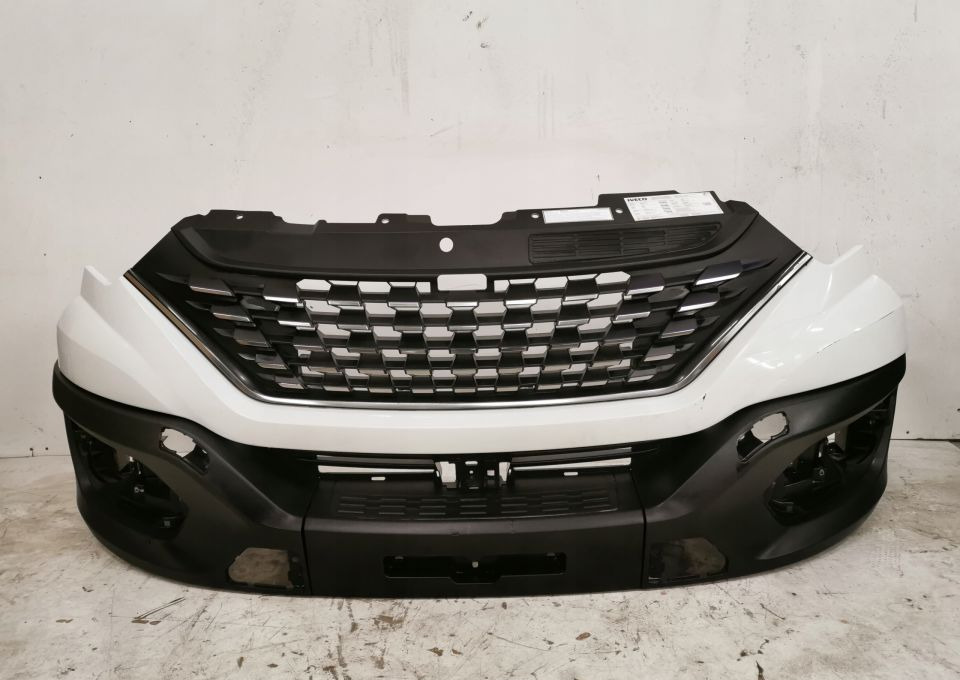 ZDERZAK GRILL IVECO DAYLY NOWY MODEL 2019r - Parakolp për Kamioncine: foto 1 ZDERZAK GRILL IVECO DAYLY NOWY MODEL 2019r - Parakolp për Kamioncine: foto 1