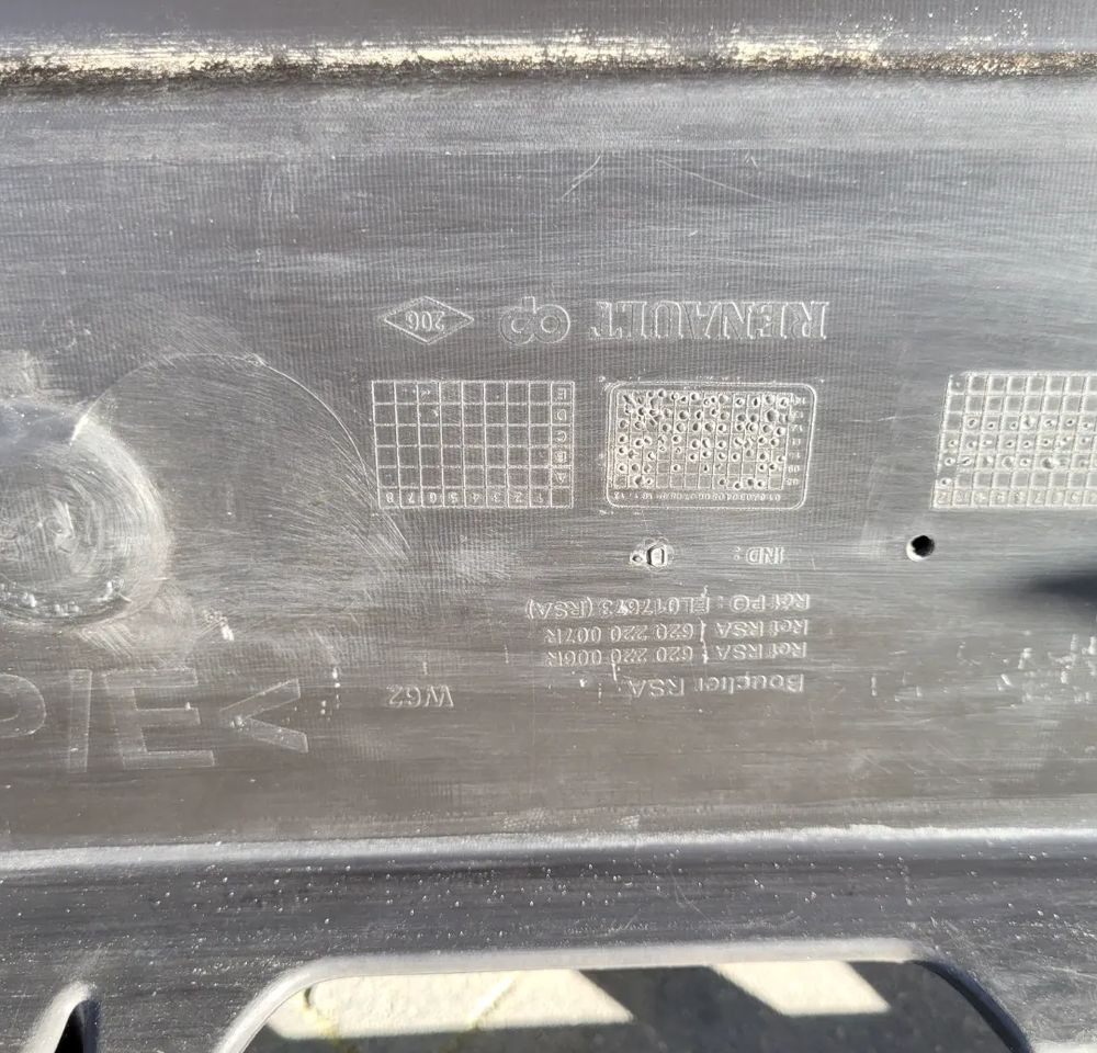 ZDERZAK RENAULT MASTER 3 ORYGINAL - Parakolp për Kamioncine: foto 5 ZDERZAK RENAULT MASTER 3 ORYGINAL - Parakolp për Kamioncine: foto 5