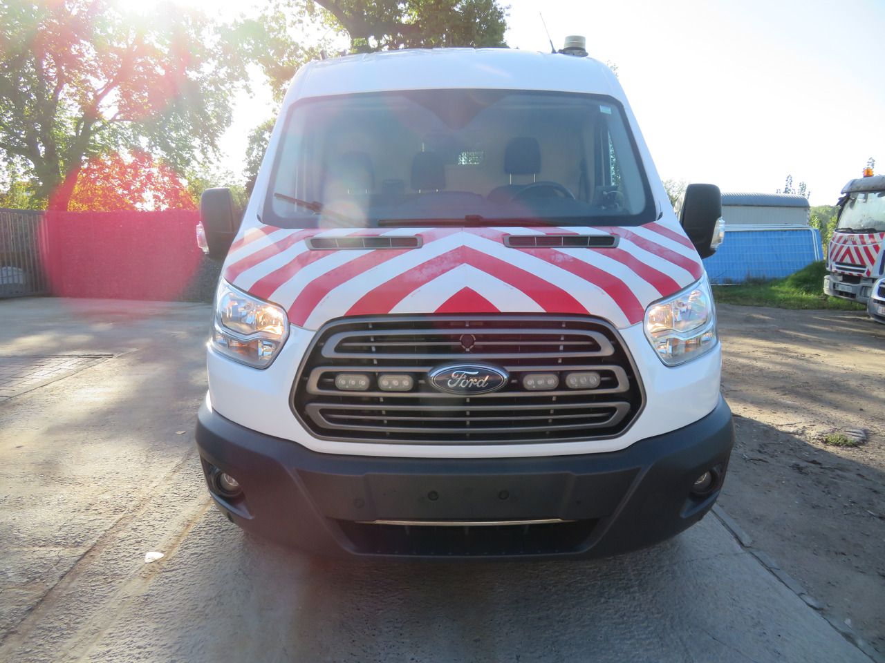 Ford Transit 2.0TDCi - Furgon: foto 2 Ford Transit 2.0TDCi - Furgon: foto 2