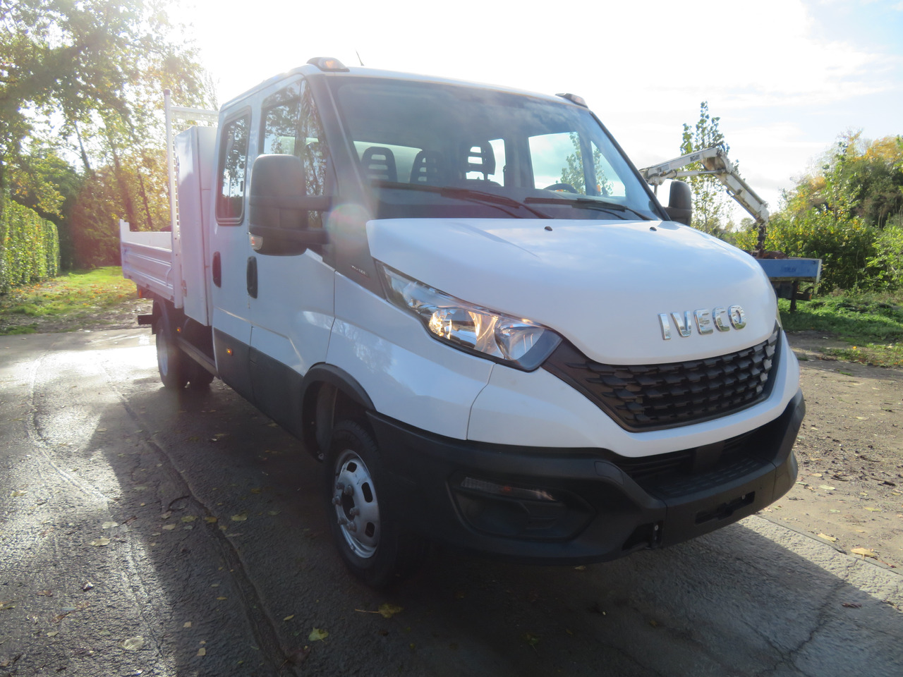 Iveco Daily 35C16 3.0 - Kamioncine vetëshkarkuese, Kamioncine dopio kabinë: foto 1 Iveco Daily 35C16 3.0 - Kamioncine vetëshkarkuese, Kamioncine dopio kabinë: foto 1
