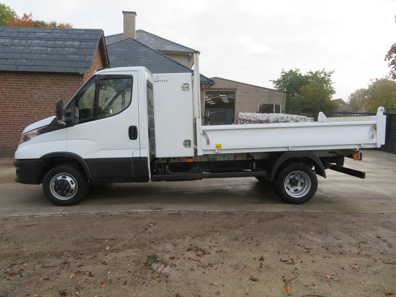 Iveco Daily 35C16 3.0 - L2 - Kipper - Kamioncine vetëshkarkuese: foto 4 Iveco Daily 35C16 3.0 - L2 - Kipper - Kamioncine vetëshkarkuese: foto 4