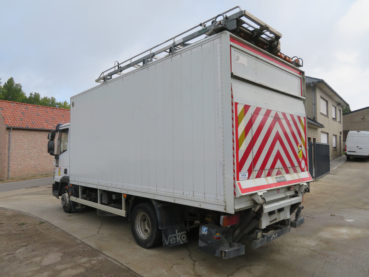 Iveco Eurocargo ML90E18 Bakwagen - Kamion vagonetë: foto 5 Iveco Eurocargo ML90E18 Bakwagen - Kamion vagonetë: foto 5