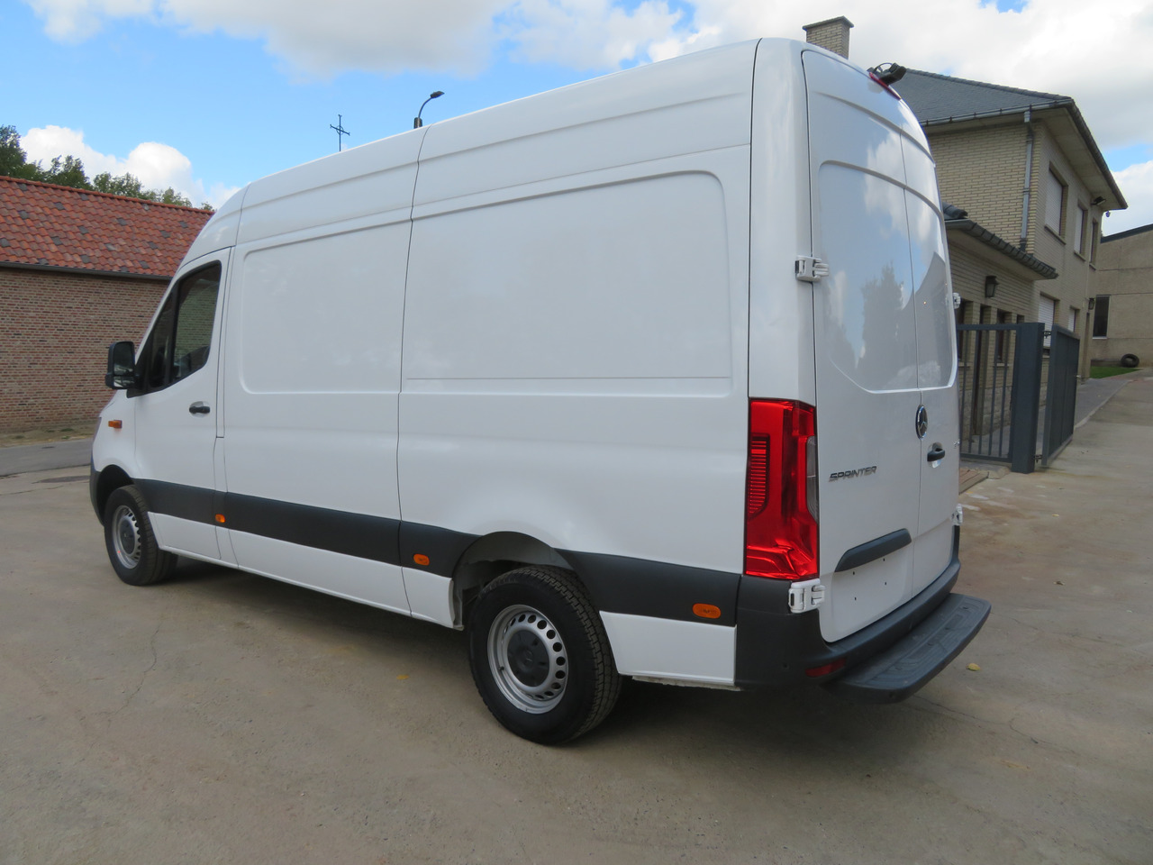 Mercedes-Benz Sprinter 317cdi - A2H2 - Furgon: foto 5 Mercedes-Benz Sprinter 317cdi - A2H2 - Furgon: foto 5