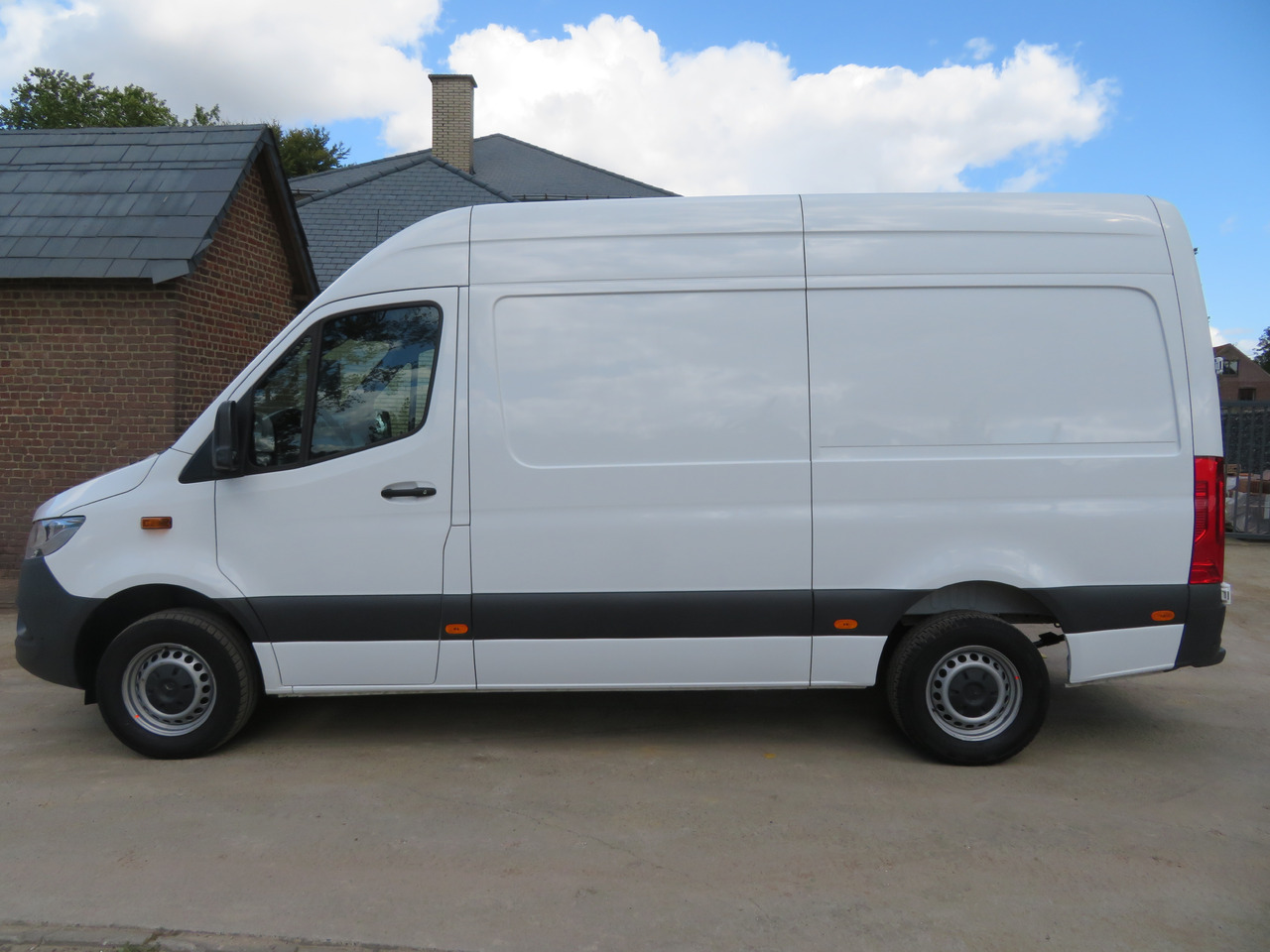 Mercedes-Benz Sprinter 317cdi - A2H2 - Furgon: foto 4 Mercedes-Benz Sprinter 317cdi - A2H2 - Furgon: foto 4