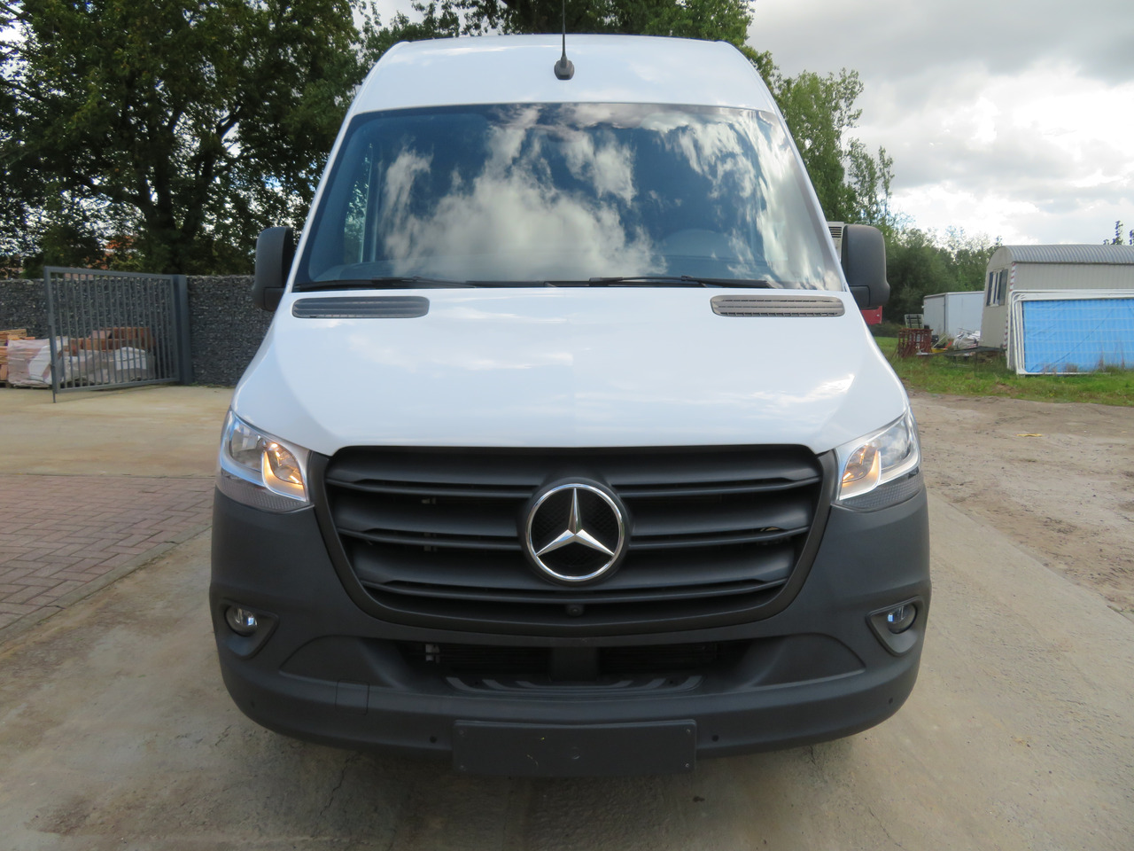 Mercedes-Benz Sprinter 317cdi - A2H2 - Furgon: foto 2 Mercedes-Benz Sprinter 317cdi - A2H2 - Furgon: foto 2