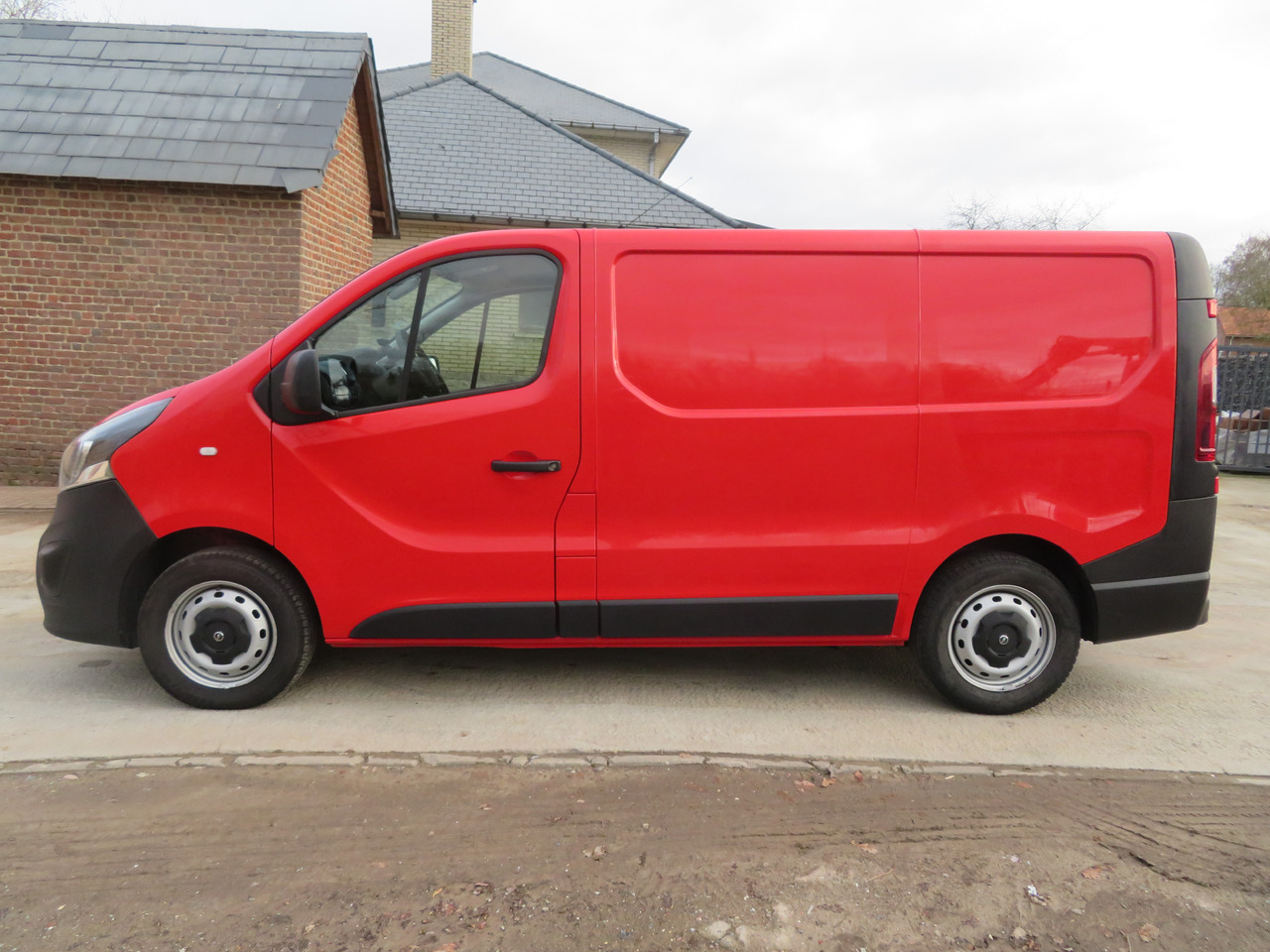 Opel Vivaro 1.6CDTI BI-Turbo - L1H1 - Furgon i vogël: foto 4 Opel Vivaro 1.6CDTI BI-Turbo - L1H1 - Furgon i vogël: foto 4