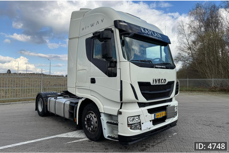 Iveco Stralis AS440S50 Active Space, Euro 6, / ADR / Blower Drum, ADR - Gjysmë-kamion: foto 4 Iveco Stralis AS440S50 Active Space, Euro 6, / ADR / Blower Drum, ADR - Gjysmë-kamion: foto 4