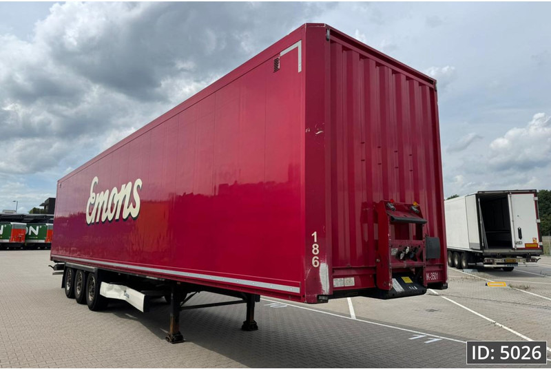 Krone SD / Disk brakes / Double stock - Gjysmë rimorkio me vagonetë të mbyllur: foto 4 Krone SD / Disk brakes / Double stock - Gjysmë rimorkio me vagonetë të mbyllur: foto 4