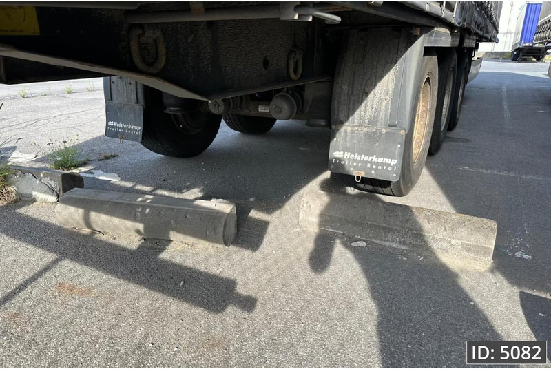 Krone SD / Drum brakes / Huckepack - Gjysmë rimorkio me tendë: foto 5 Krone SD / Drum brakes / Huckepack - Gjysmë rimorkio me tendë: foto 5