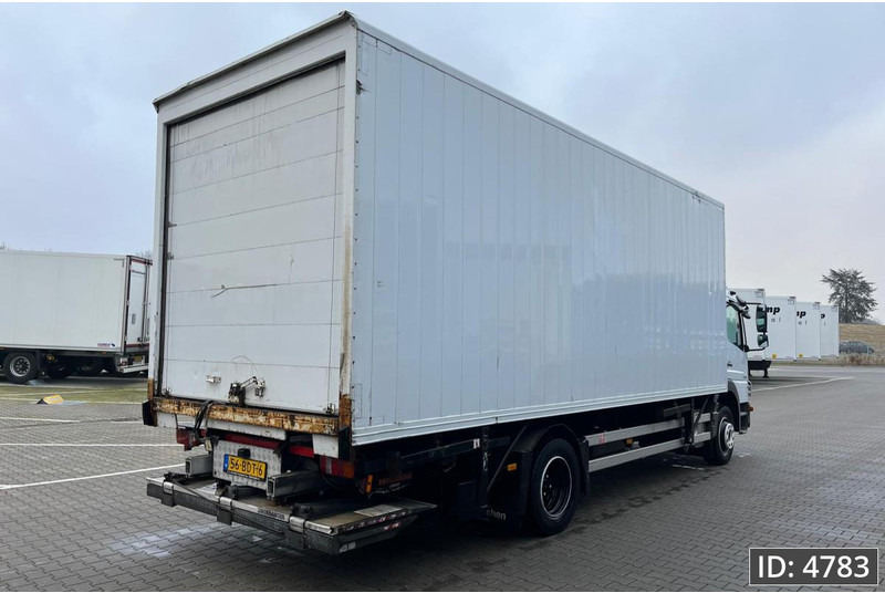 Mercedes-Benz Atego 1218 Day Cab, Euro 5, BDF / EPS automatic / standklima / DHOLLANDIA 2000KG - Transportjer kontejnerësh/ Kamion me karroceri të çmontueshme: foto 3 Mercedes-Benz Atego 1218 Day Cab, Euro 5, BDF / EPS automatic / standklima / DHOLLANDIA 2000KG - Transportjer kontejnerësh/ Kamion me karroceri të çmontueshme: foto 3