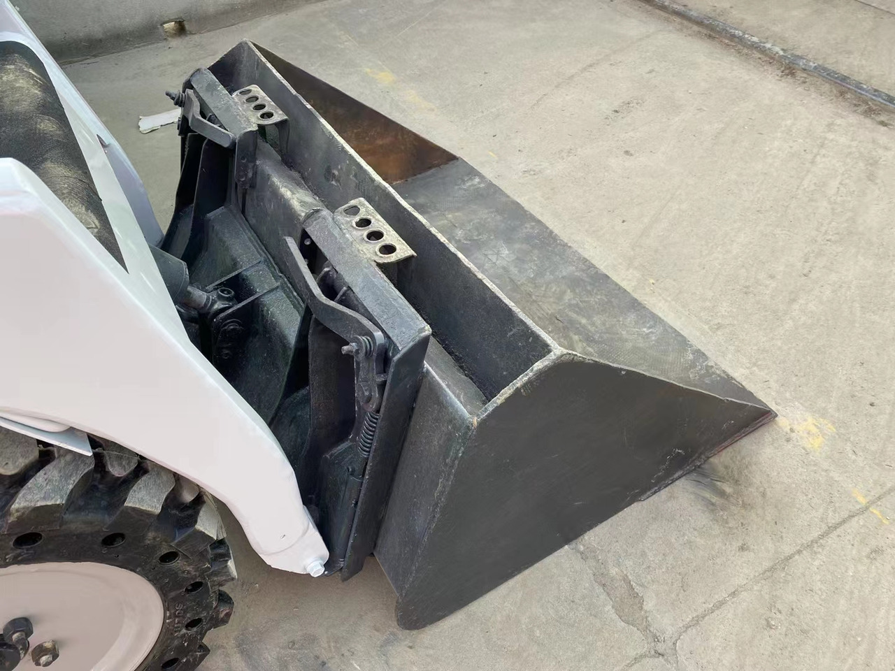 BOBCAT S70 Skid Steer Loader Click for Discount - Mini fadrom: foto 5 BOBCAT S70 Skid Steer Loader Click for Discount - Mini fadrom: foto 5