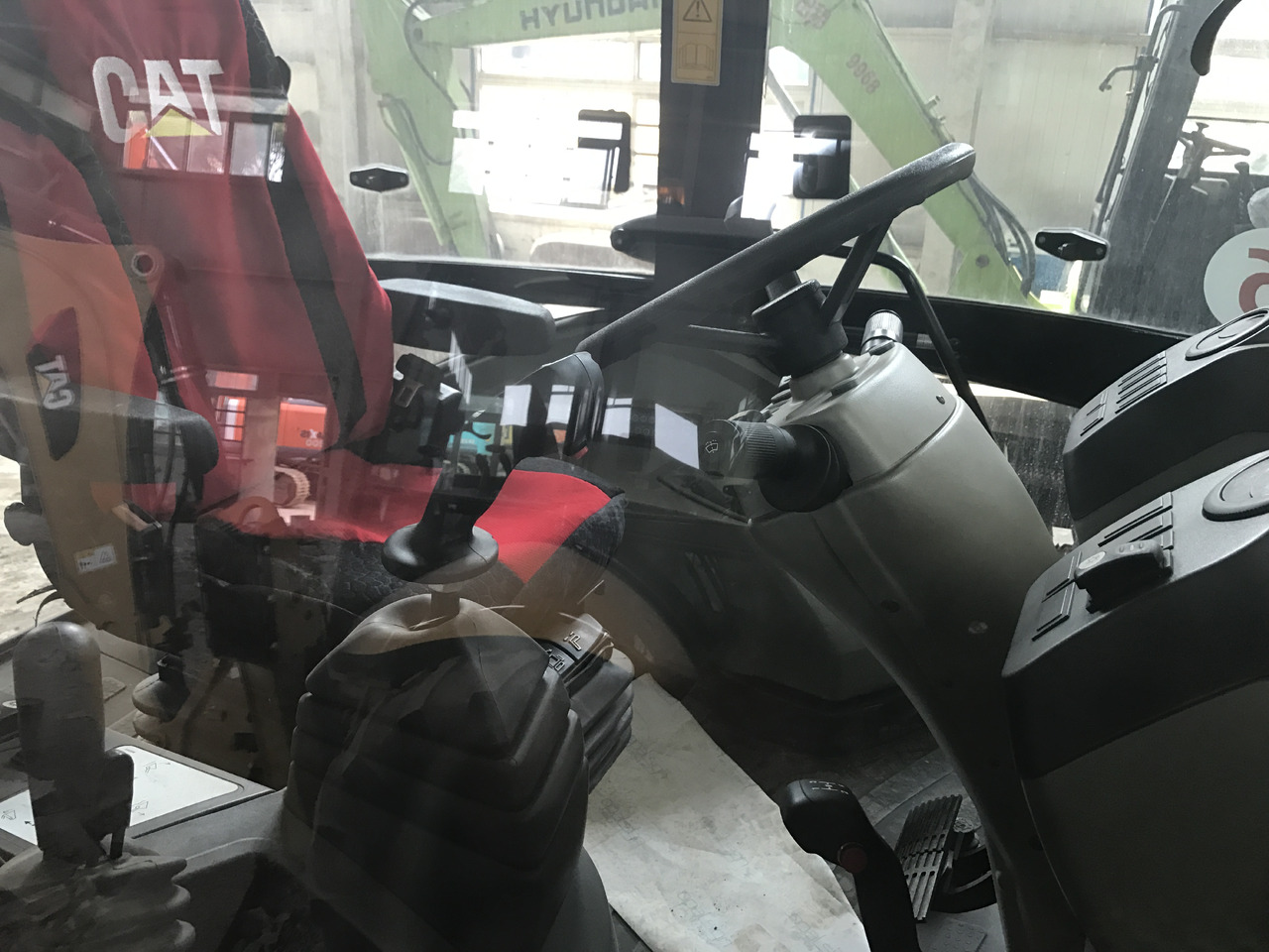 CAT Backhoe Loader 420F Click Here for Discount - Fadromë me shkarkim nga prapa: foto 5 CAT Backhoe Loader 420F Click Here for Discount - Fadromë me shkarkim nga prapa: foto 5