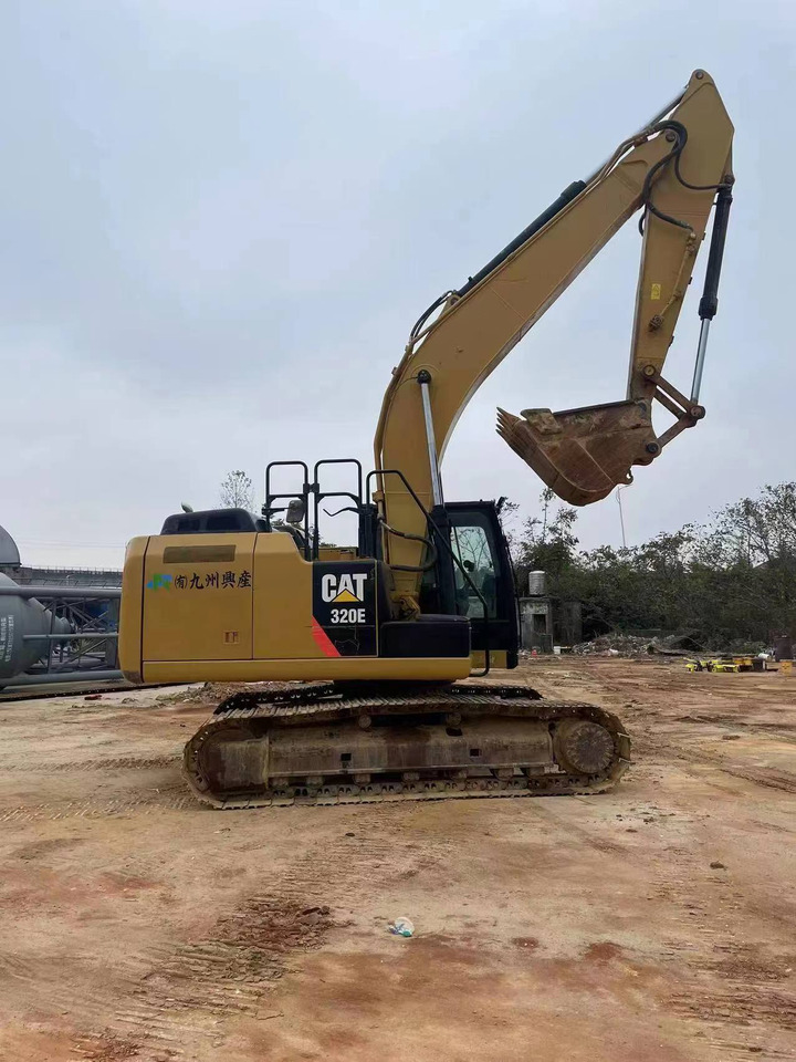 CATERPILLAR 320E - Ekskavator me zinxhirë: foto 3 CATERPILLAR 320E - Ekskavator me zinxhirë: foto 3