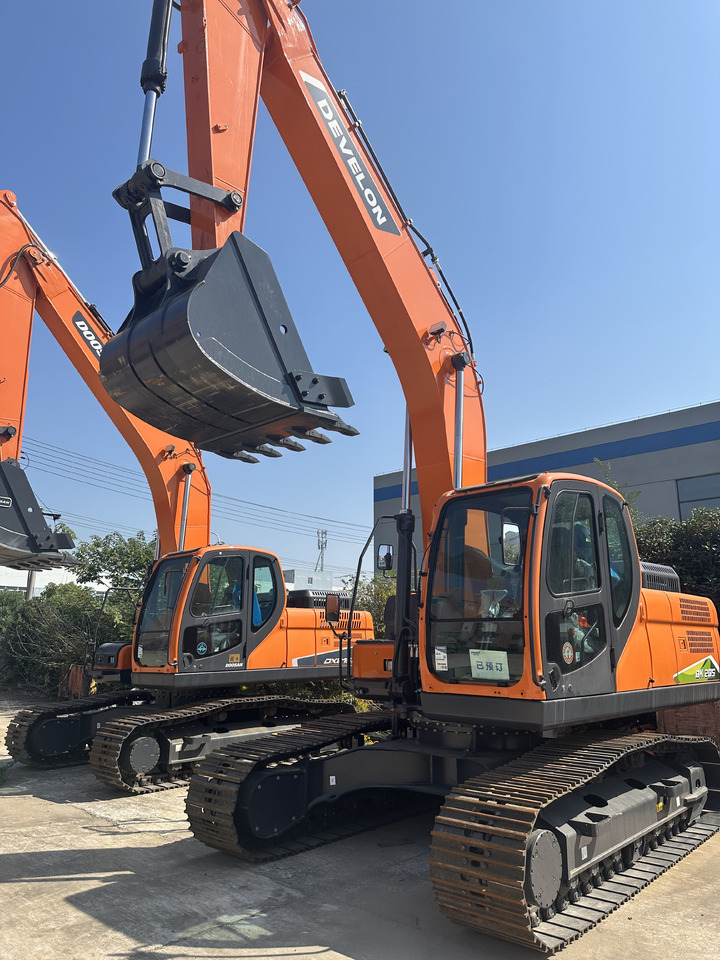 DOOSAN DX205 Crawler excavator Good condition - Ekskavator me zinxhirë: foto 2 DOOSAN DX205 Crawler excavator Good condition - Ekskavator me zinxhirë: foto 2