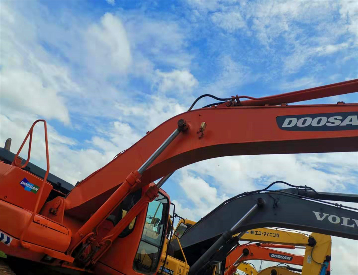 DOOSAN Excavator DH300 Click Here for Discount - Ekskavator: foto 4 DOOSAN Excavator DH300 Click Here for Discount - Ekskavator: foto 4