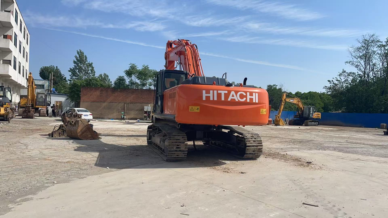 HITACHI ZX350-3G Excavator | Zero Final Drive Issues | New Undercarriage | Super Clean - Ekskavator: foto 4 HITACHI ZX350-3G Excavator | Zero Final Drive Issues | New Undercarriage | Super Clean - Ekskavator: foto 4