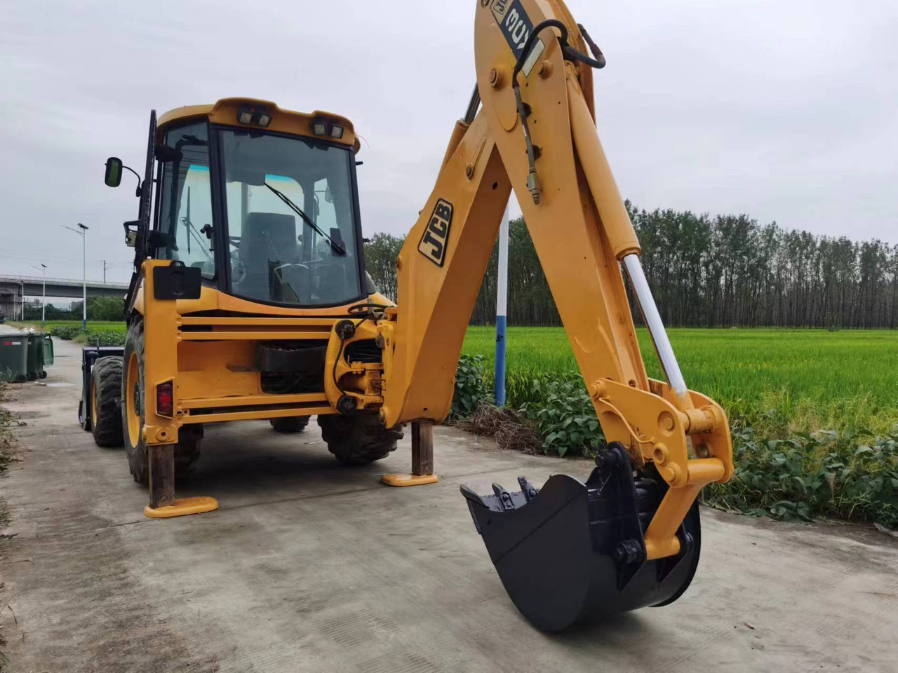 JCB Backhoe Loader 3CX Click Here for Discount - Fadromë me shkarkim nga prapa: foto 5 JCB Backhoe Loader 3CX Click Here for Discount - Fadromë me shkarkim nga prapa: foto 5