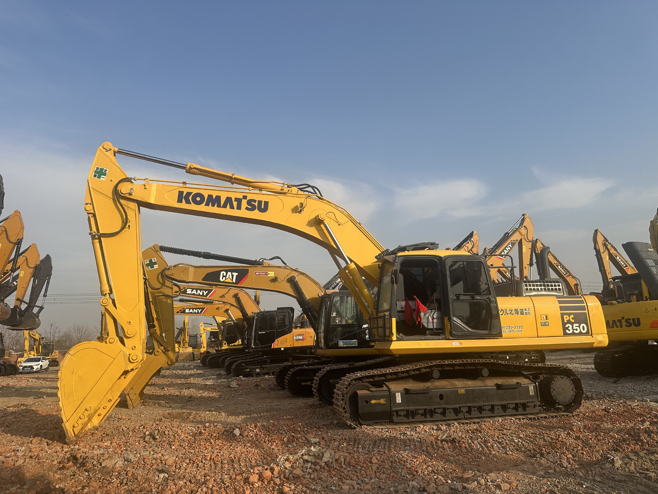 KOMATSU PC350 - Ekskavator me zinxhirë: foto 1 KOMATSU PC350 - Ekskavator me zinxhirë: foto 1