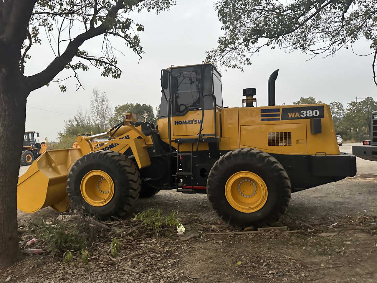 KOMATSU WA380 Wheel Loader Click for Discount - Fadrom me goma: foto 1 KOMATSU WA380 Wheel Loader Click for Discount - Fadrom me goma: foto 1