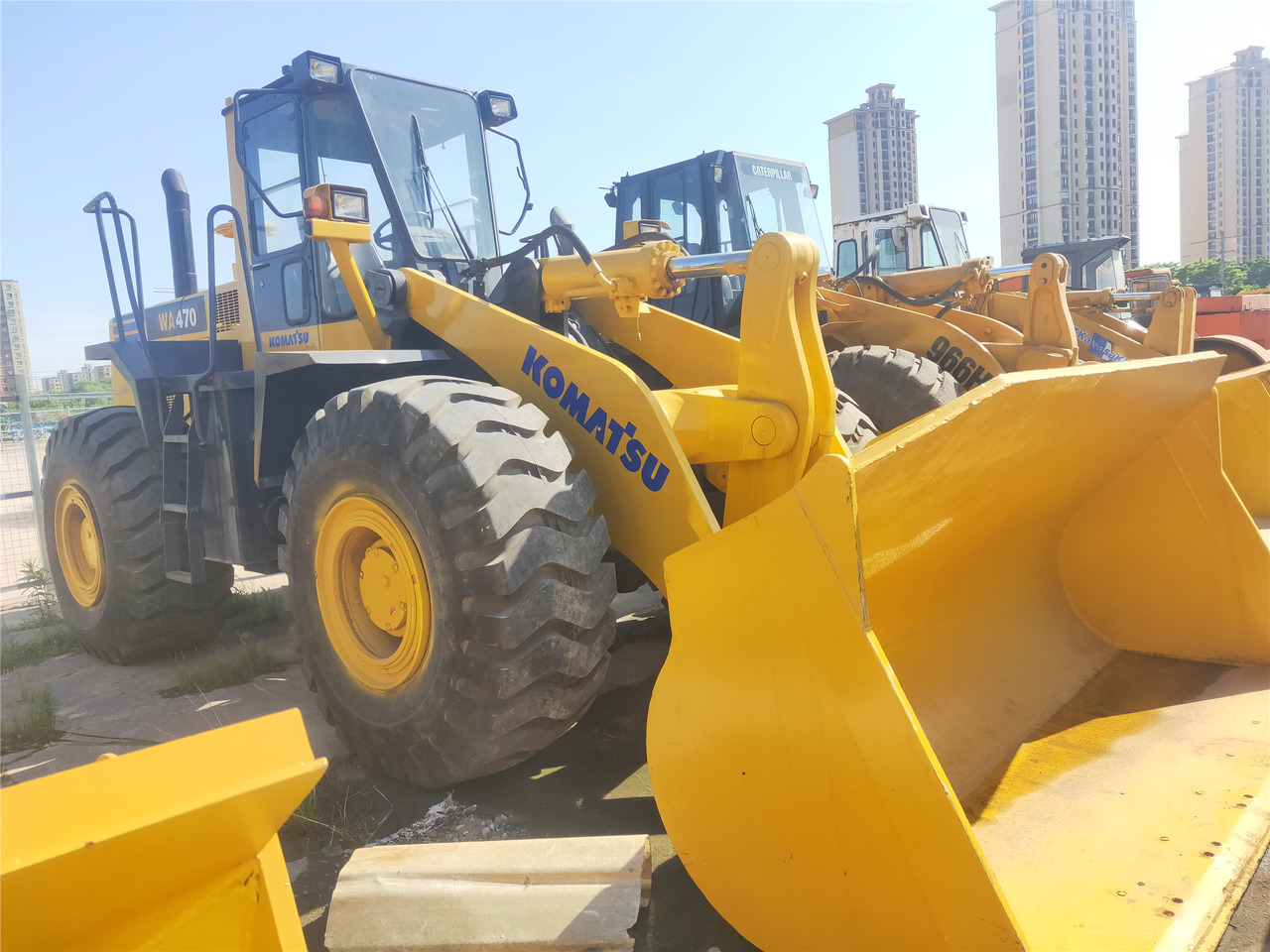 KOMATSU Wheel Loader WA470-3 Click Here for Discount - Fadrom me goma: foto 1 KOMATSU Wheel Loader WA470-3 Click Here for Discount - Fadrom me goma: foto 1