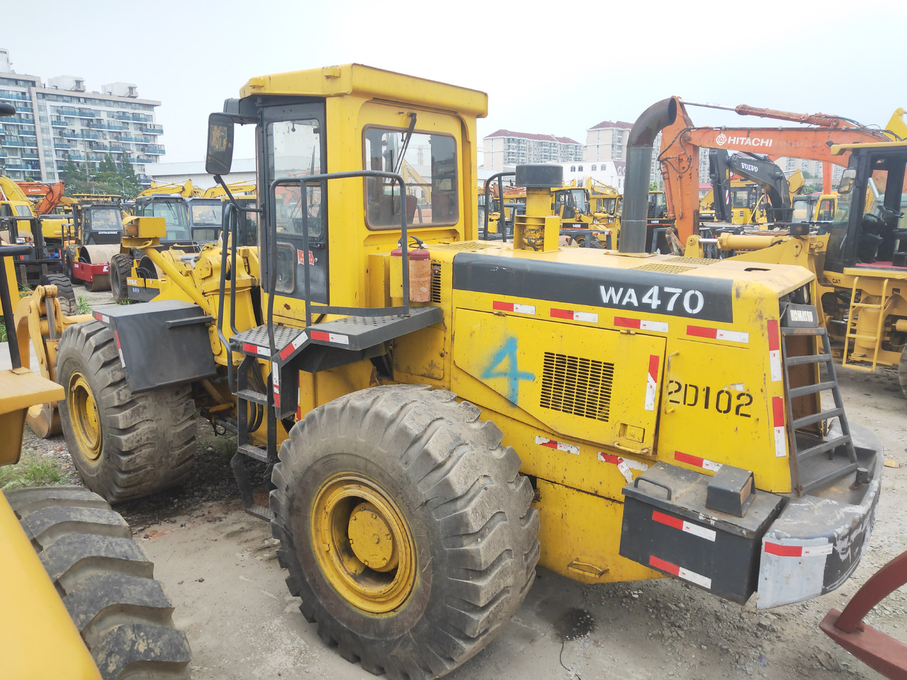 KOMATSU Wheel WA470-3 With a fork - Fadrom me goma: foto 5 KOMATSU Wheel WA470-3 With a fork - Fadrom me goma: foto 5