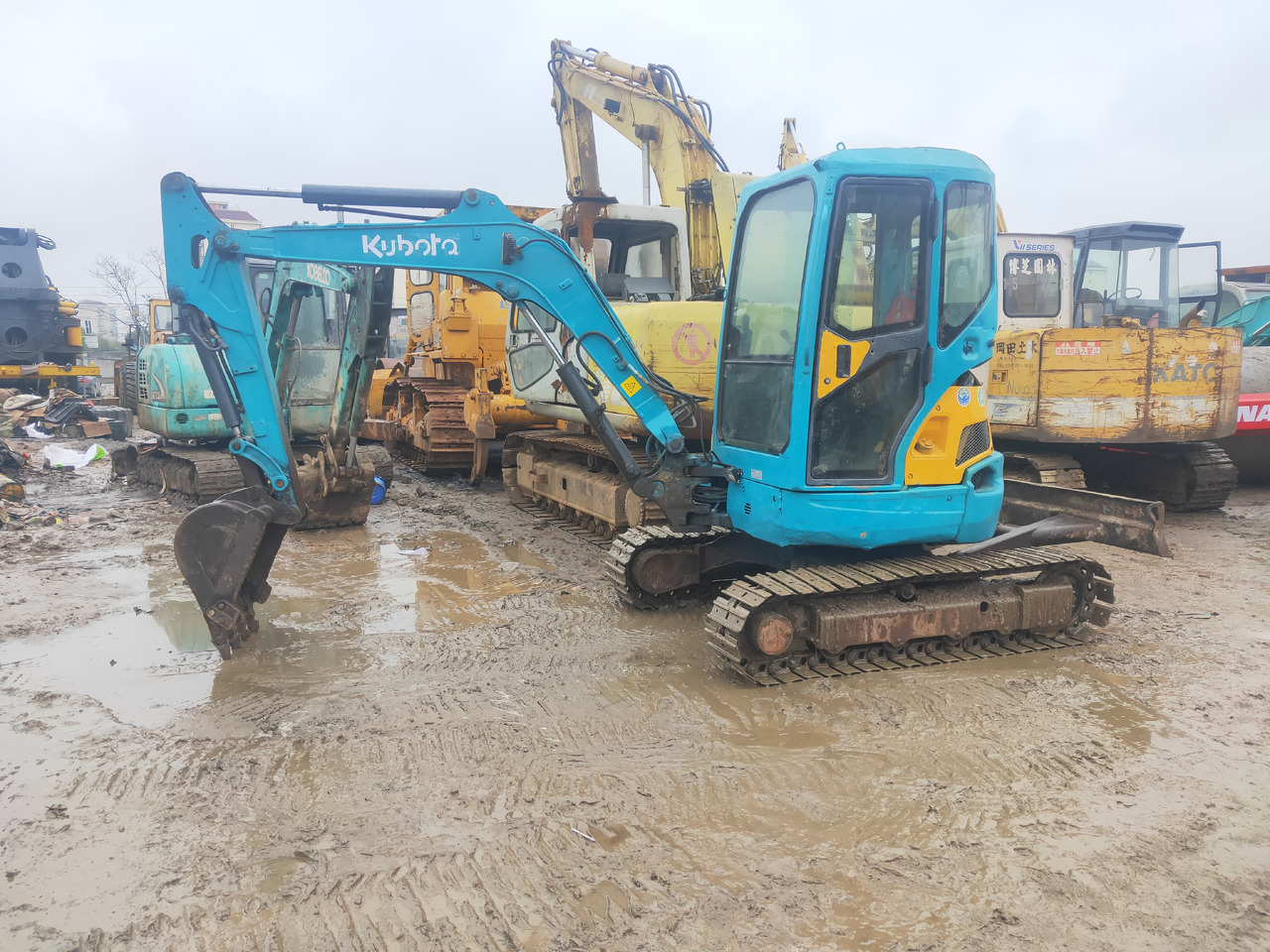 KUBOTA U30 - Miniekskavator: foto 1 KUBOTA U30 - Miniekskavator: foto 1