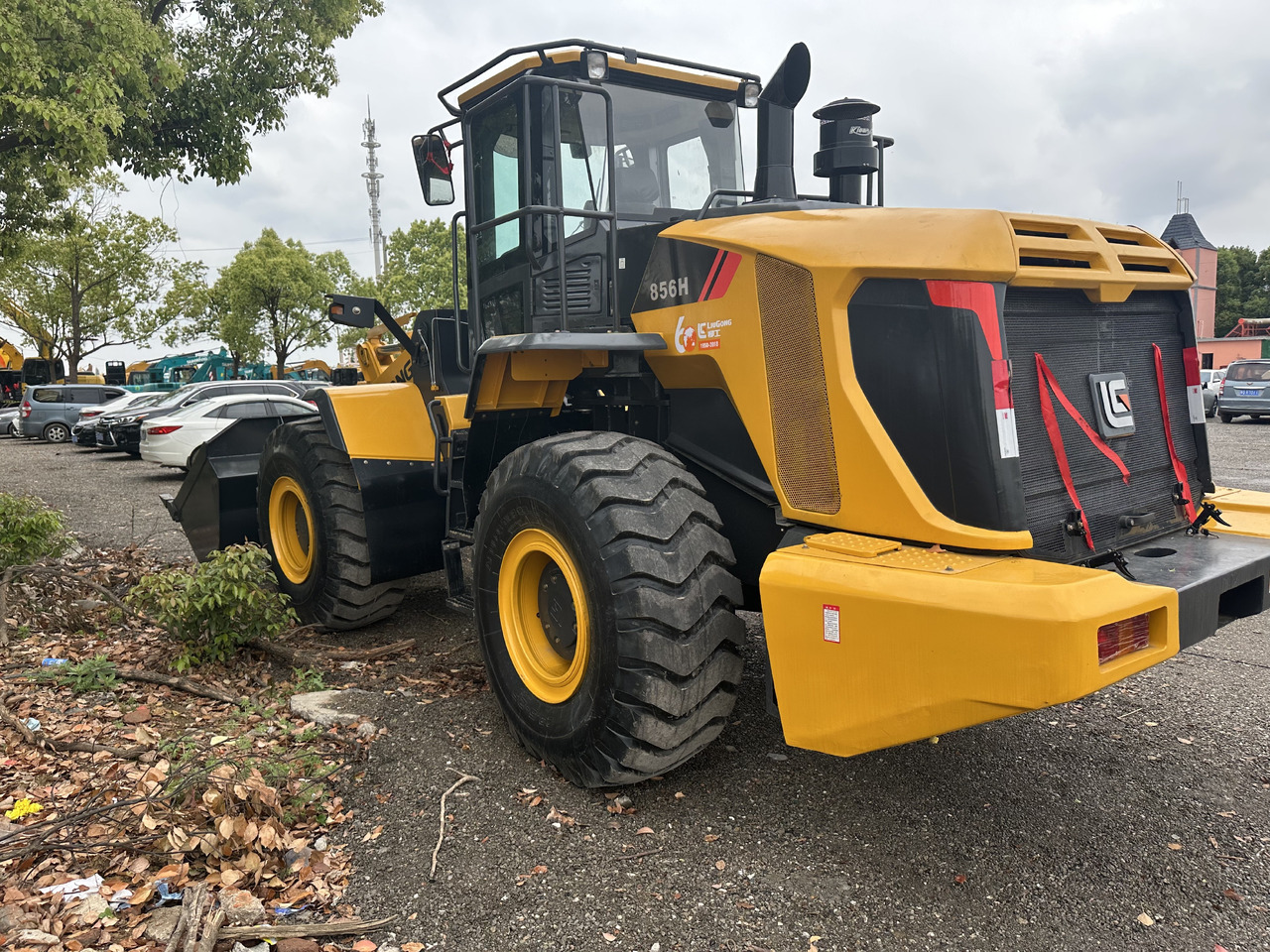 Fadrom me goma Liugong 856H Wheel Loader Click Here for Discount: foto 7