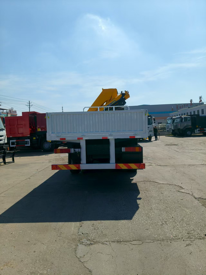 SHACMAN Truck Counted Crane 6x4 Click for Discount - Kamion vetëshkarkues: foto 5 SHACMAN Truck Counted Crane 6x4 Click for Discount - Kamion vetëshkarkues: foto 5