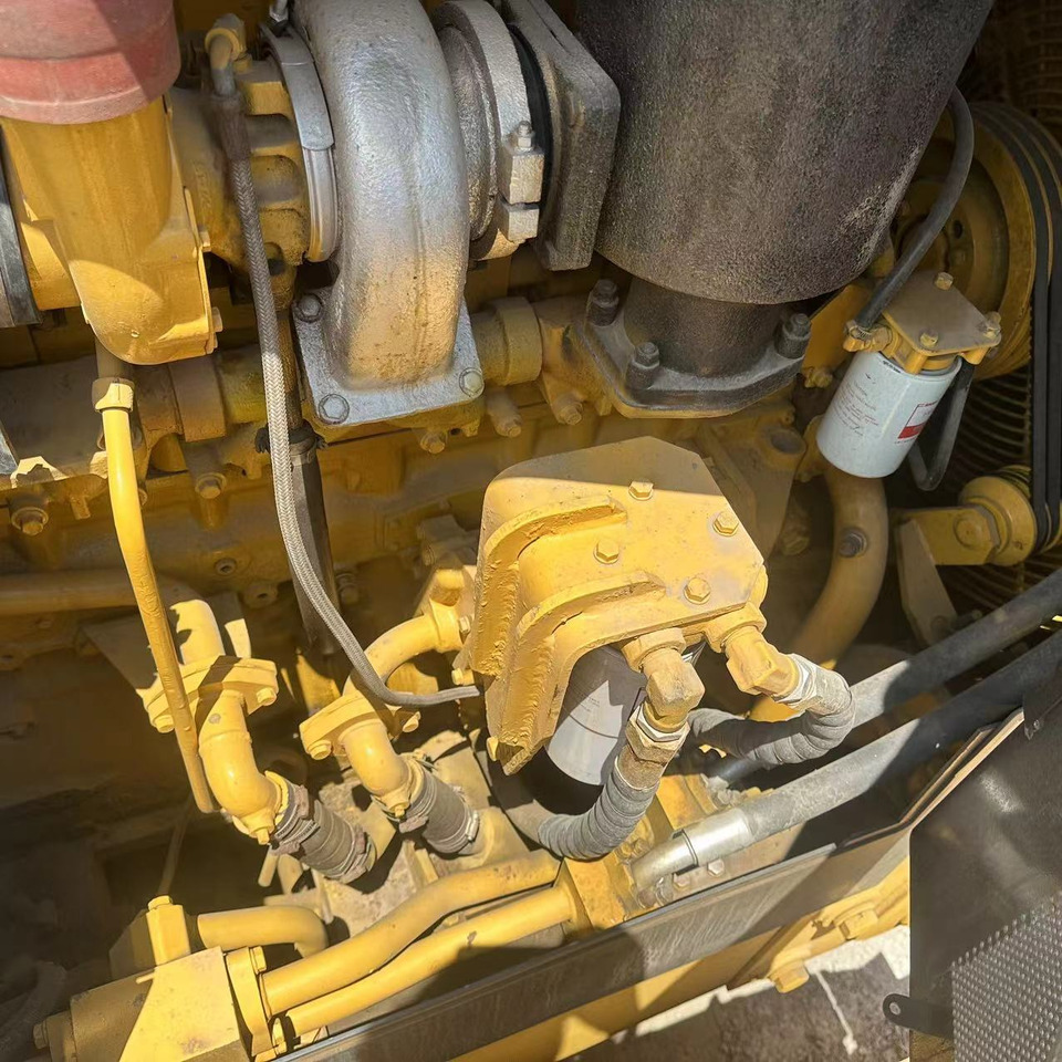 SHANTUI Bulldozer SD 32 Low Hours Good Condition - Buldozer: foto 2 SHANTUI Bulldozer SD 32 Low Hours Good Condition - Buldozer: foto 2