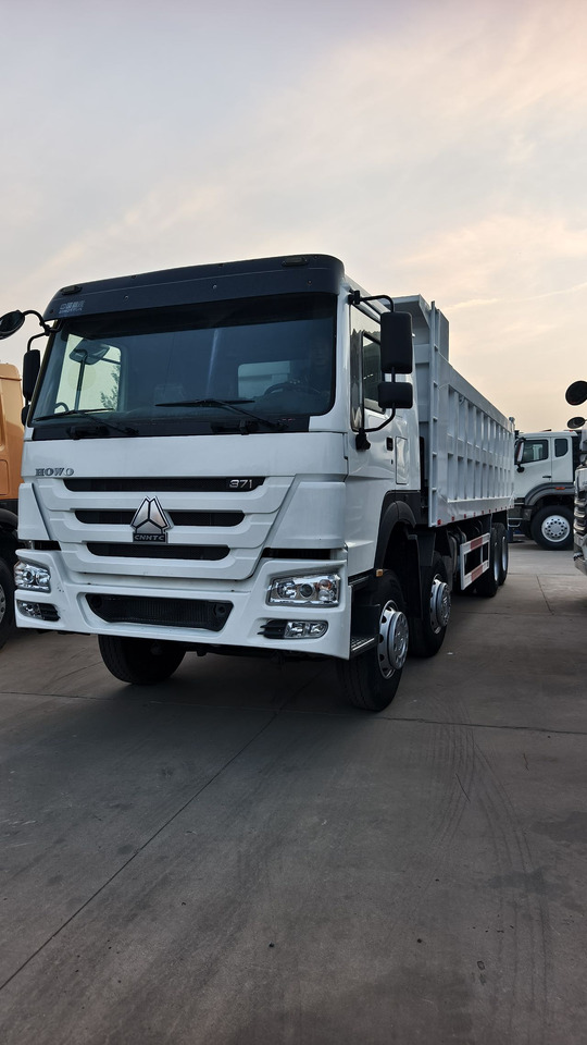 SINOTRUK HOWO 371 8x4 Dump Truck Click for Discount - Kamion vetëshkarkues: foto 2 SINOTRUK HOWO 371 8x4 Dump Truck Click for Discount - Kamion vetëshkarkues: foto 2