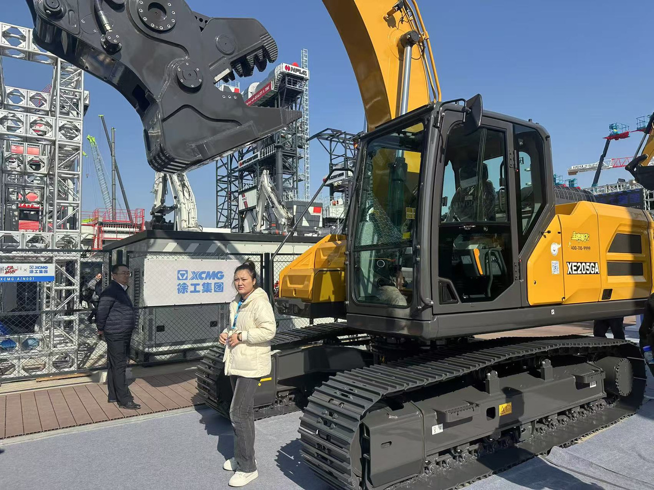 XCMG XE205GA Excavator Click for Discount - Ekskavator: foto 1 XCMG XE205GA Excavator Click for Discount - Ekskavator: foto 1