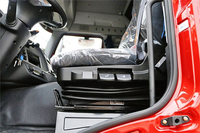 FAW New Faw J6P 390 Trucks for Sale in Nigeria - Kamion kabinë-shasi: foto 3 FAW New Faw J6P 390 Trucks for Sale in Nigeria - Kamion kabinë-shasi: foto 3