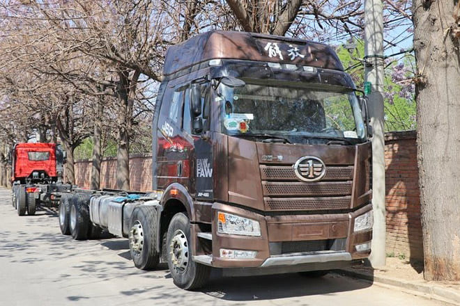 FAWA FAW Truck J6P New Model for Sale in Sierra Leone - Kamion kabinë-shasi: foto 1 FAWA FAW Truck J6P New Model for Sale in Sierra Leone - Kamion kabinë-shasi: foto 1