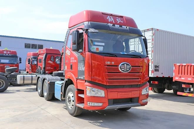 FAW Faw 380HP J6P Truck for Sale in Senegal - Gjysmë-kamion: foto 1 FAW Faw 380HP J6P Truck for Sale in Senegal - Gjysmë-kamion: foto 1